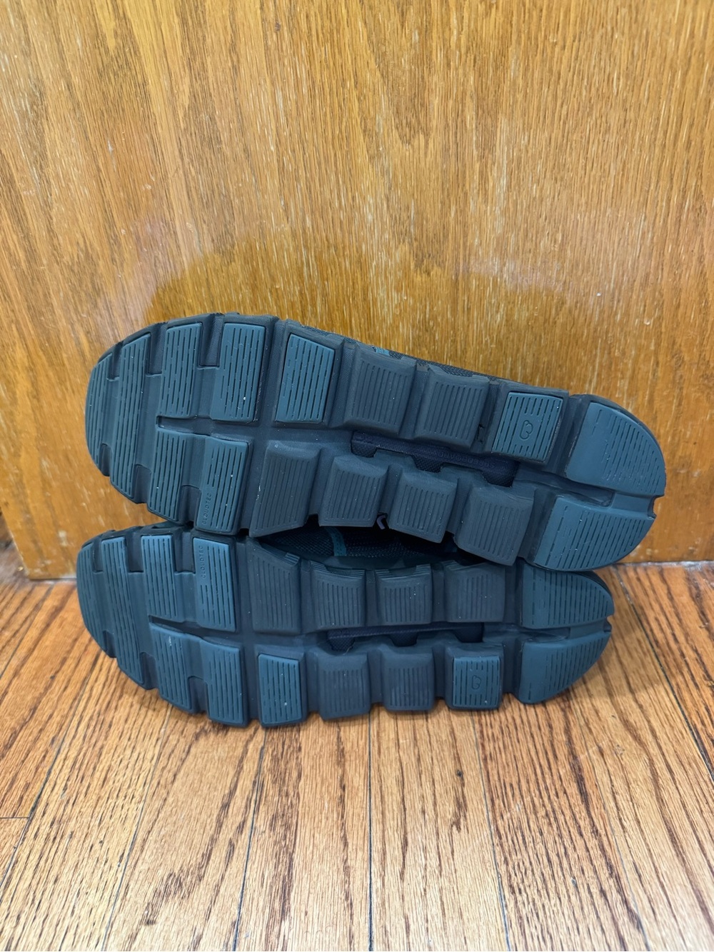 On Cloud Men’s Running Shoes Hunter Green & Black Size 10 - Picture 5 of 6
